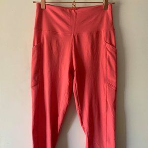 Balance collection leggings With POCKETS!! MED